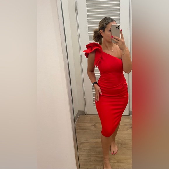 Beautiful and Sexy Red dress✨ - Picture 5 of 5